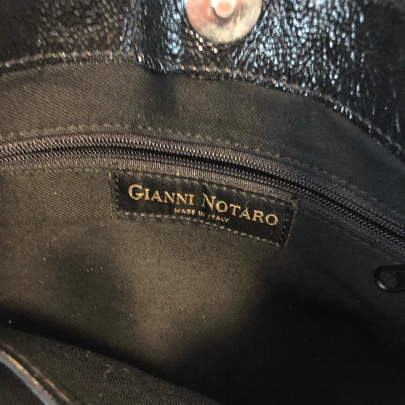 SOLD! Gianni Notaro patent leather purse - Picture 5 of 5